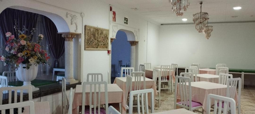 Hvalles Hotel Malgrat de Mar Bagian luar foto